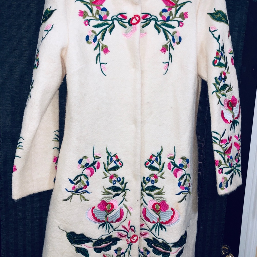 Beautiful Fall coat - Picture 3 of 5